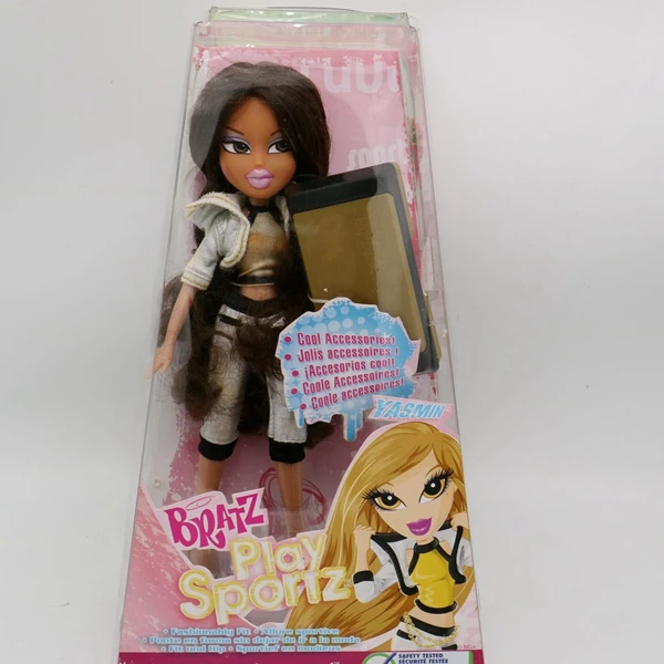 Оригинальная Коробчатая Кукла Bratz Play sportz с скейтбордом одеваются игрушка лучший