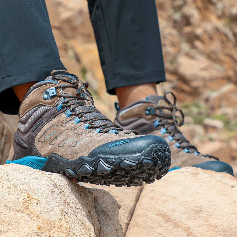 HUMTTO Hiking Shoes for Men Breathable Lace-up Leather Sneakers Mens Outdoor Mountains Climbing Boots Common/Plus Fur Model