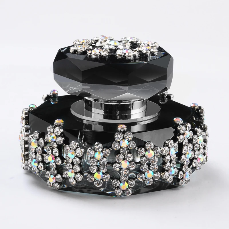 Освежитель воздуха с кристаллами для приборной панели автомобиля | Автомобили и