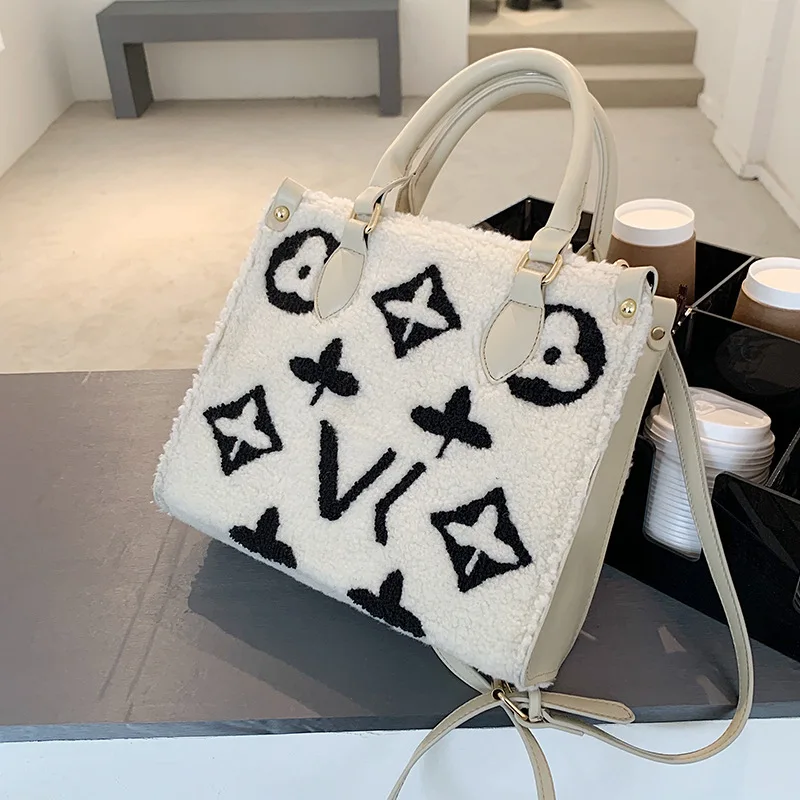 

Женская сумка-тоут из овечьей шерсти с принтом для дальнозоркости