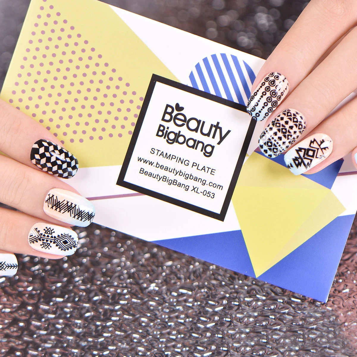 Прямоугольный трафарет BeautyBigBang для стемпинга ногтей геометрическое изображение
