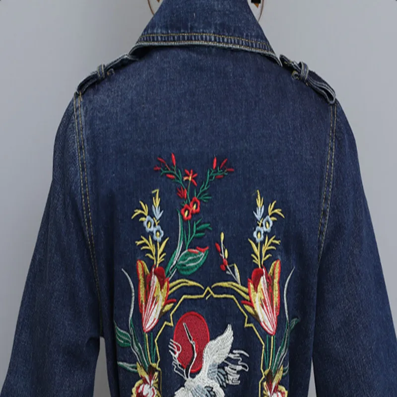 

Spring Autumn Womens Denim Coat Female Double Breasted Embroidery Flowers Denim Jacket Retro Jeans Jackets for Women Windbreaker