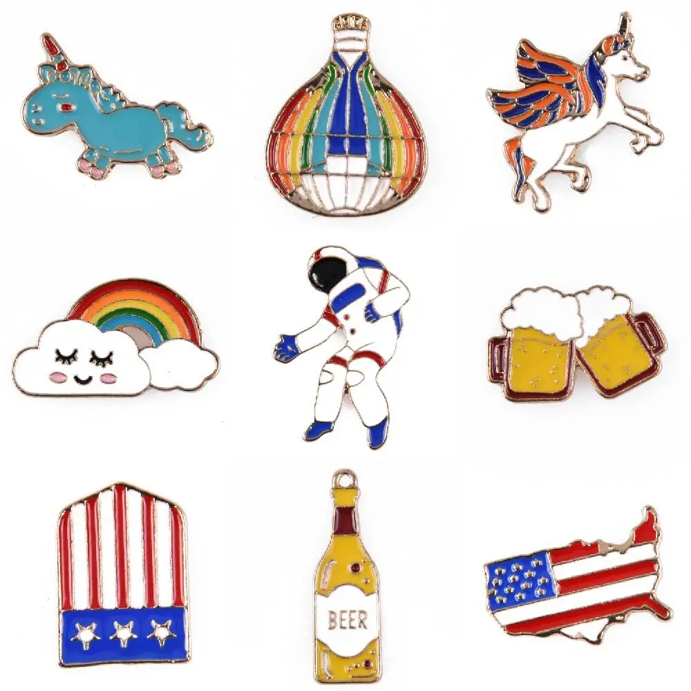 

Hot Sale 1 Pcs Metal Croc Shoe Charms Cartoon Rainbow Rabbit Shoes Decorations American Beer Wristband Accessories Space Man