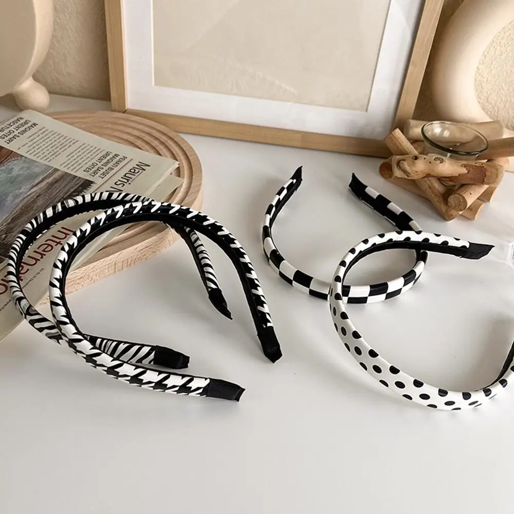 

Обруч для волос в шахматную клетку, с тонкими краями