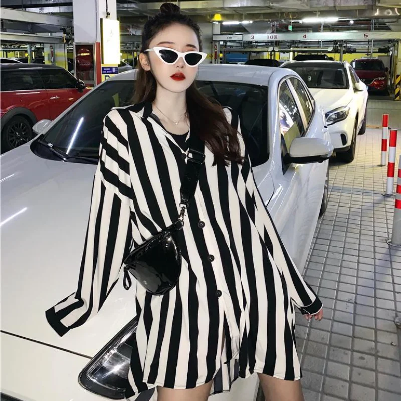 

2021 Black and White Vertical Stripes Shirt Dresses Female Spring and Summer Korean Long-sleeved Loose Wild Mini Shirt Dress