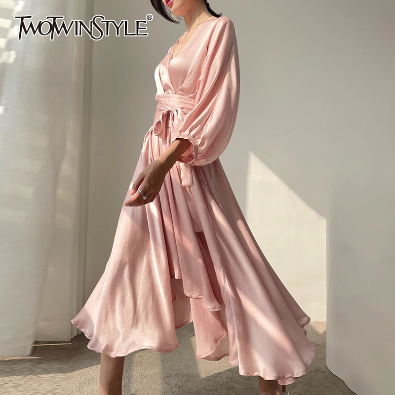 

Женское асимметричное платье TWOTWINSTYLE, розовое асимметричное платье средней длины с v-образным вырезом и длинным рукавом-фонариком, 2021