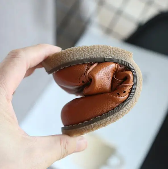 Демисезонные модные детские туфли на плоской подошве в британском стиле из