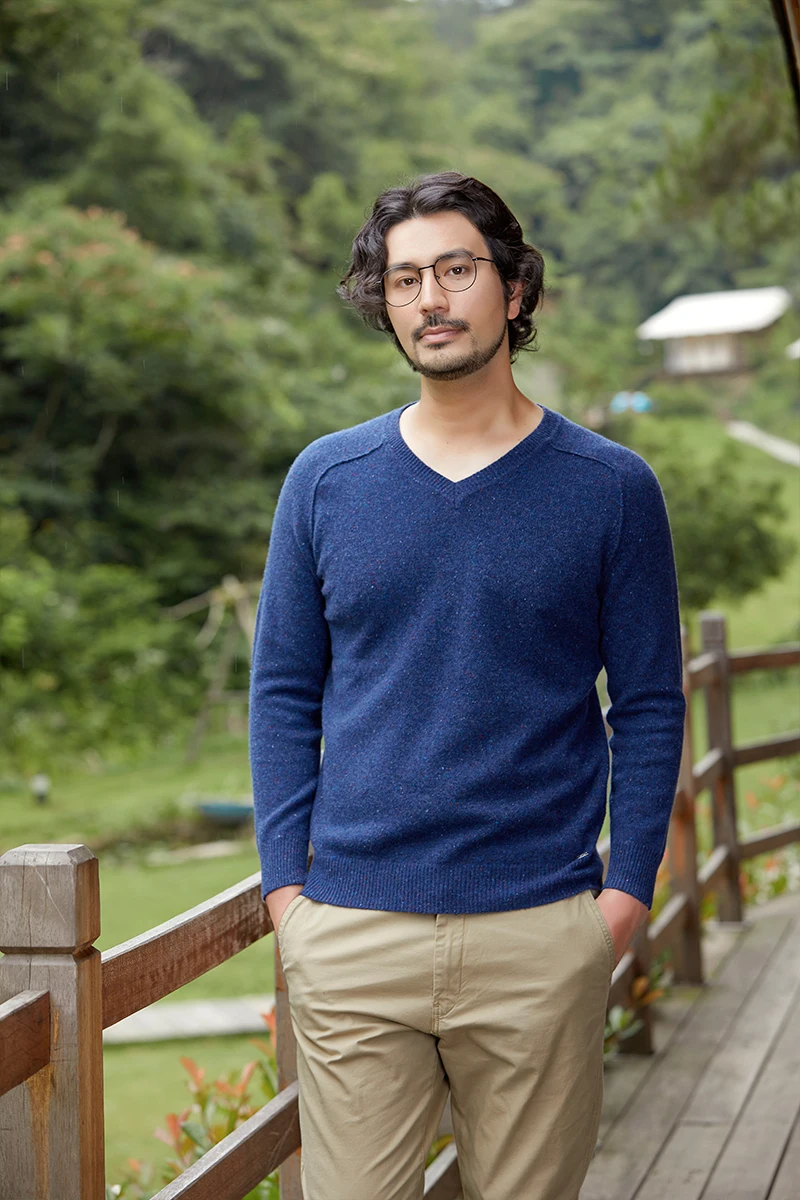 

Zhili Men's Basic Original V-Neck Merino Wool Sweater