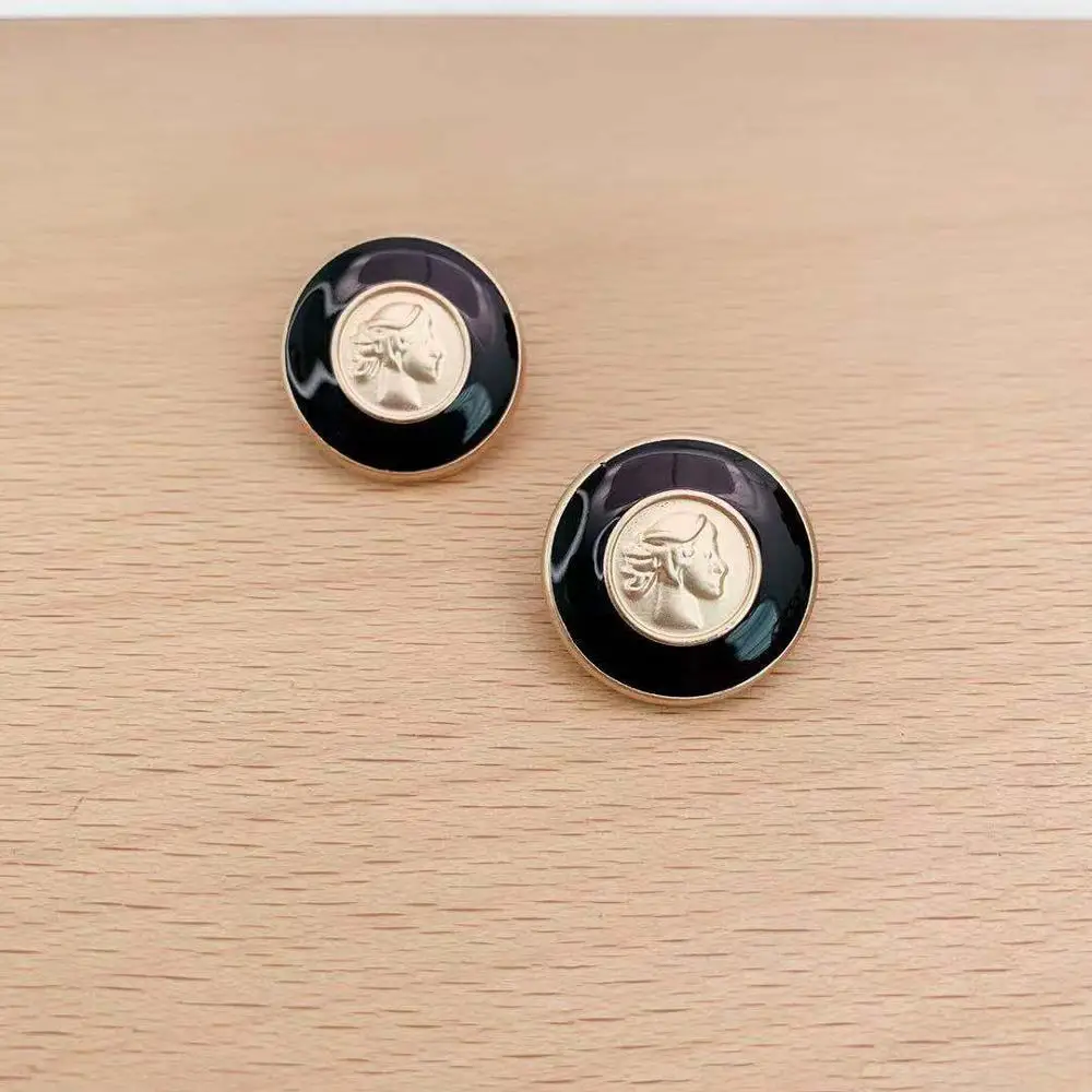 Симпатичные серьги из матового золота модные ювелирные изделия свадебные