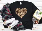 Рубашка женская хлопковая с круглым вырезом, милая графическая футболка с леопардовым принтом сердечек, повседневная одежда с коротким рукавом, подарок на день Святого Валентина