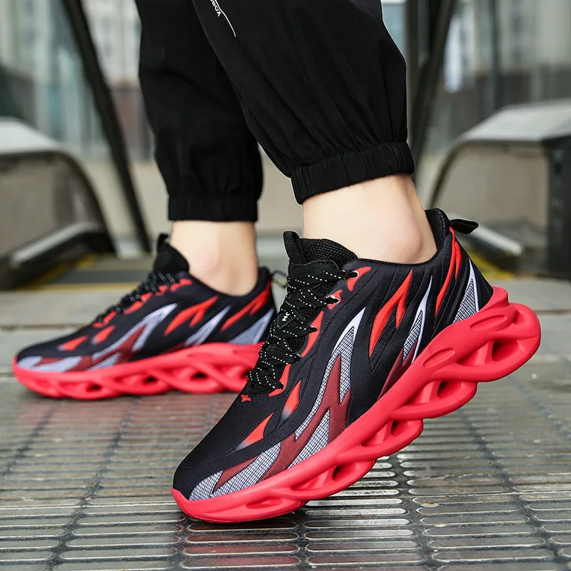 Lightweight Men's Running Shoes Fashion Breathable Blade Sneakers Men Outdoor Comfort Flame Jogging Shoes Men Zapatillas Hombre
