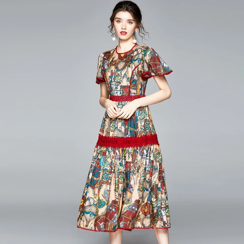 В винтажном стиле с цветочным принтом рисунком из кусков кружева выдалбливают