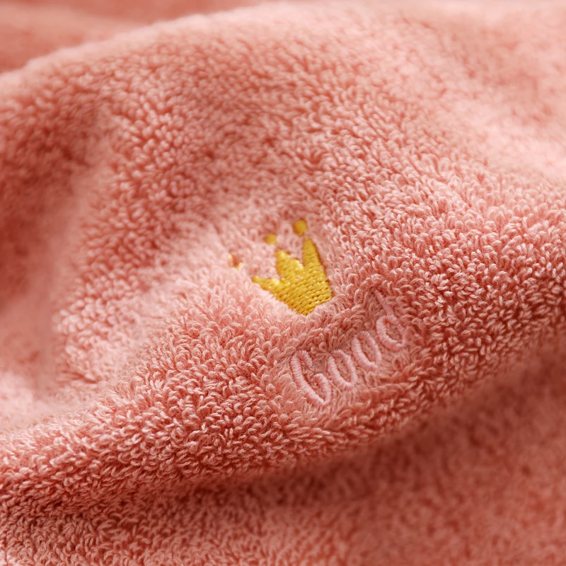 Полотенца Банные прямоугольные с вышивкой короны 70*140 см 100% хлопок впитывающее