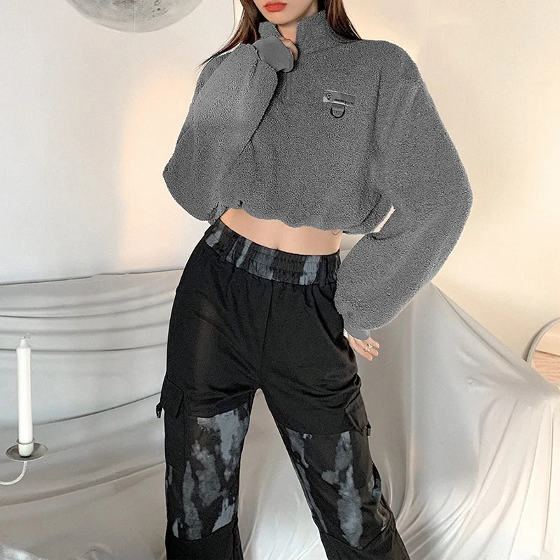 

Autumn Fashion Short Slim Solid Pullover Women Casual Hoodies Tops Streetwear Female Turtleneck Zip Warm Plush Sweatshirts Basic