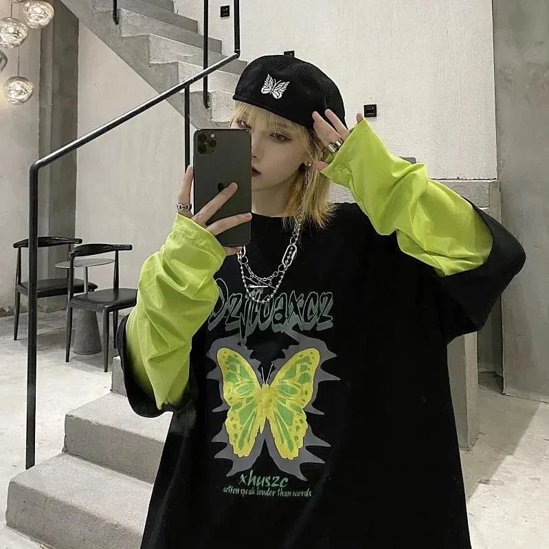 

E-girl butterfly graphic and letter print stitching green Fake two oversized T-shirt Vintage Hip Hop Streetwear Woman clothes