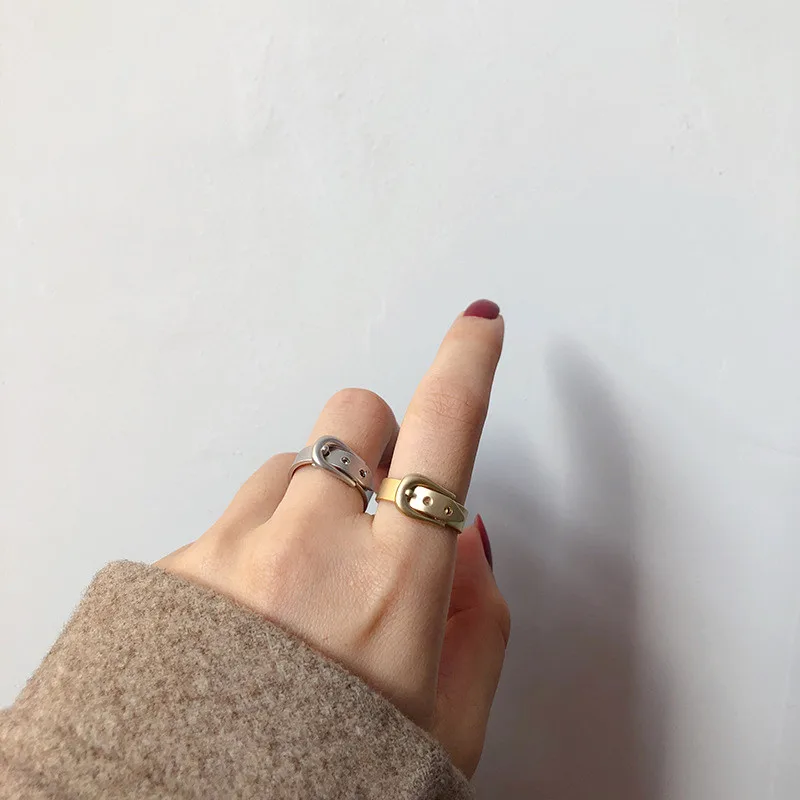 Кольца на палец с креативным металлическим ремнем золотого цвета для женщин