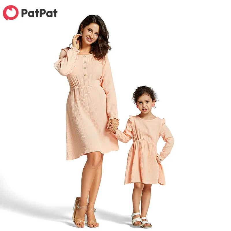 

PatPat 2020 новые летние однотонные платья на пуговицах для мамы и меня, одинаковые наряды, платья с длинными рукавами