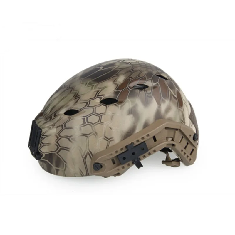 

Multicolor python pattern camouflage tactical helmet desert field combat army fan real life CS nylon protective helmet