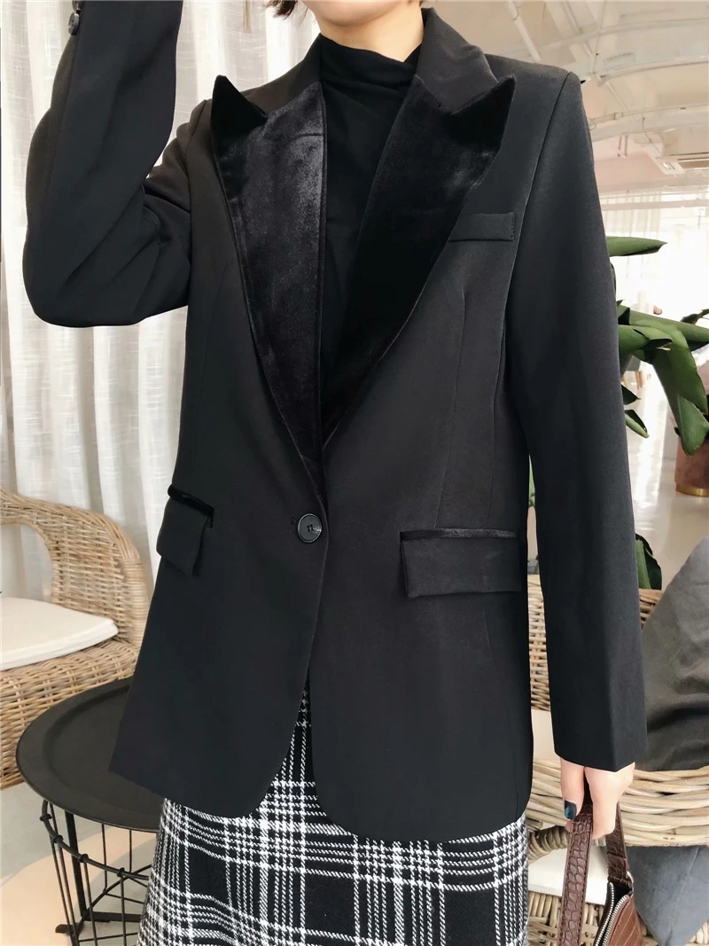 

TMODA515 Za 2021 Sping Spliced Black Velvet Suit Jacket Office Lady Formal Blazer Single Button Jacket Women Clothing
