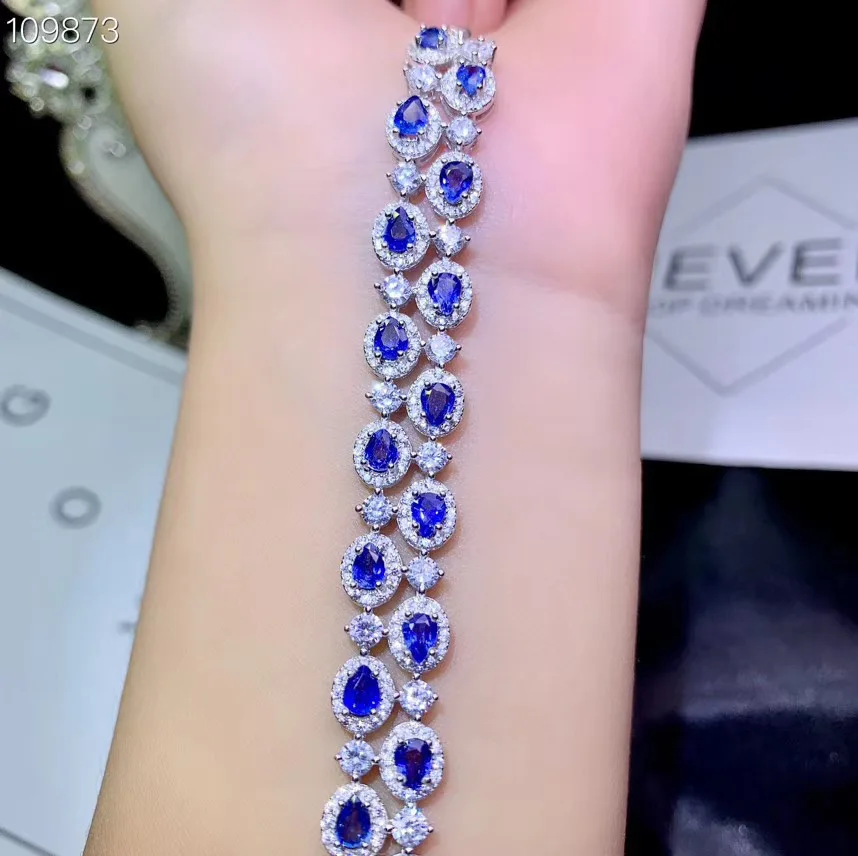 Браслет ручной работы из натурального сапфира и серебра 925.