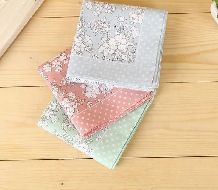 Женский носовой платок 45*45 цветной хлопковый с цветочным принтом и квадратными