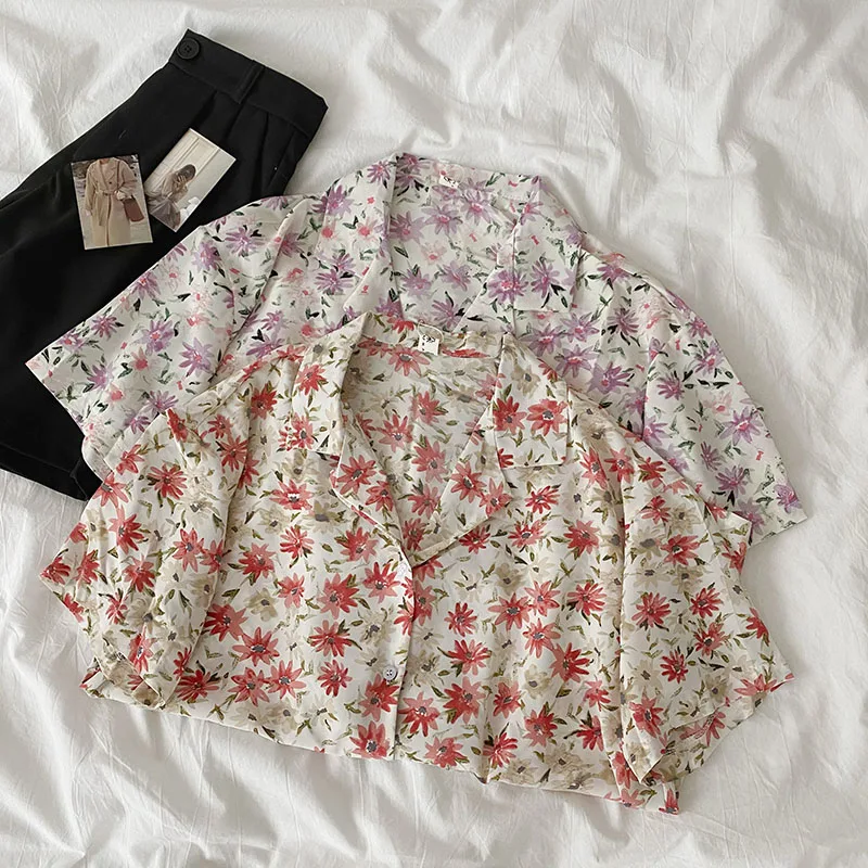 

Summer new style women's Korean casual short-sleeved floral fashion loose shirt women