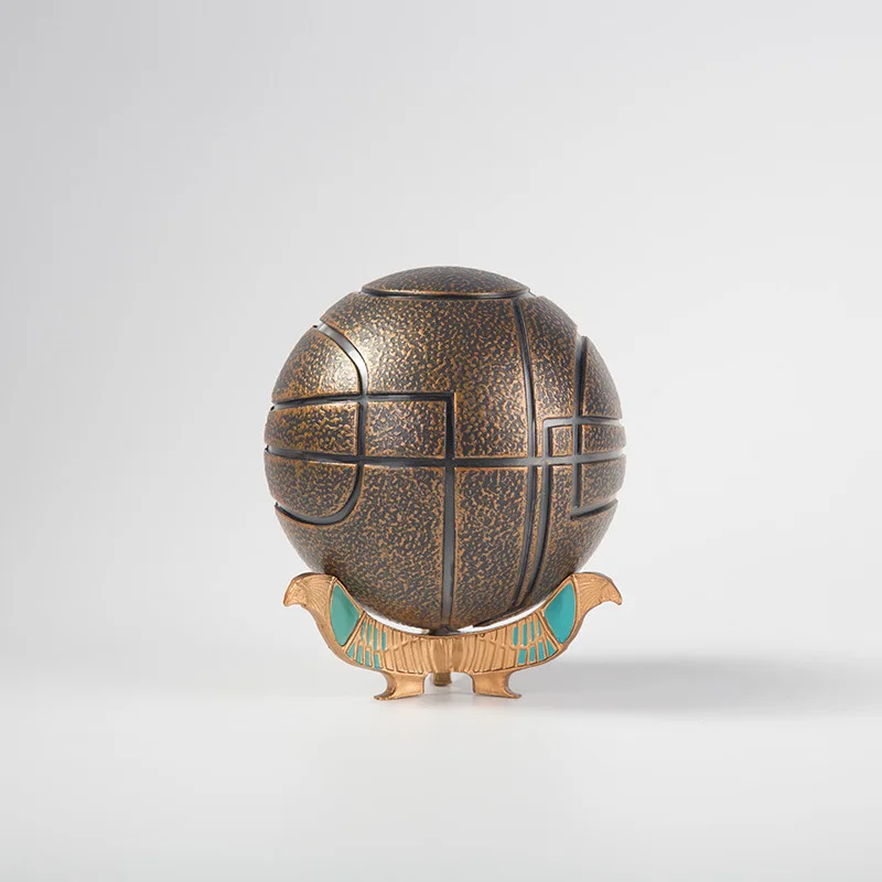 

Creed Origini light Assassin ball The Legendary Assassin Figure PVC Brinquedos Action Figure Collectible Model Toys Gifts