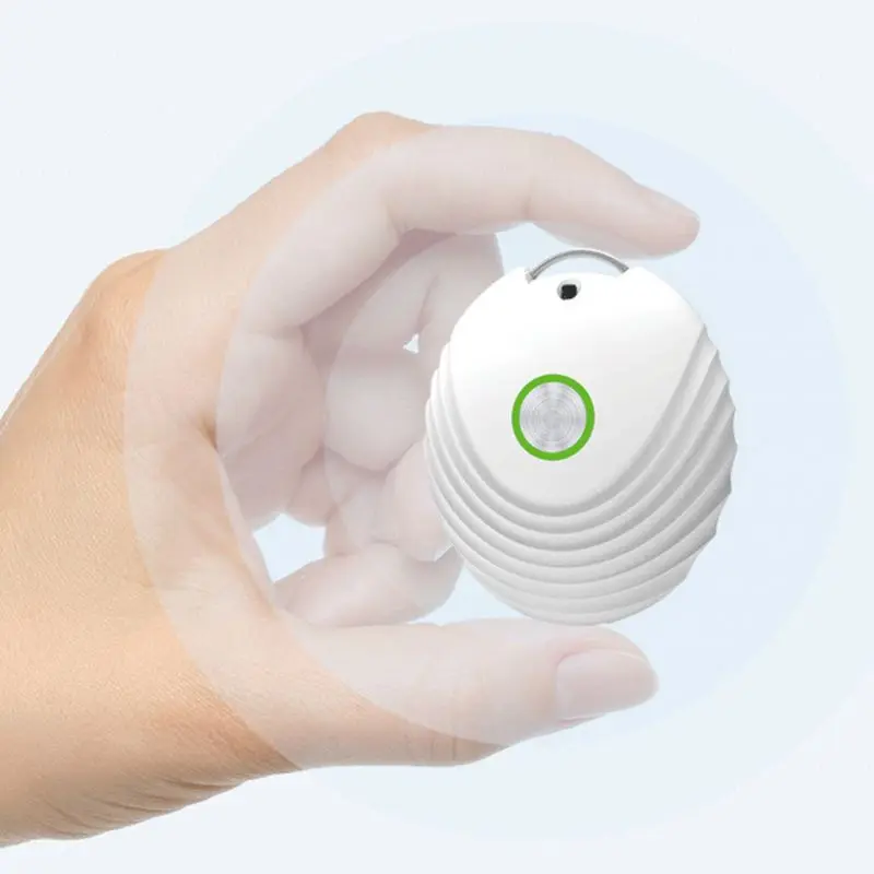 

Wearable Air Purifier Necklace Mini Portable Air Freshener Ionizer Negative Ion C6UB