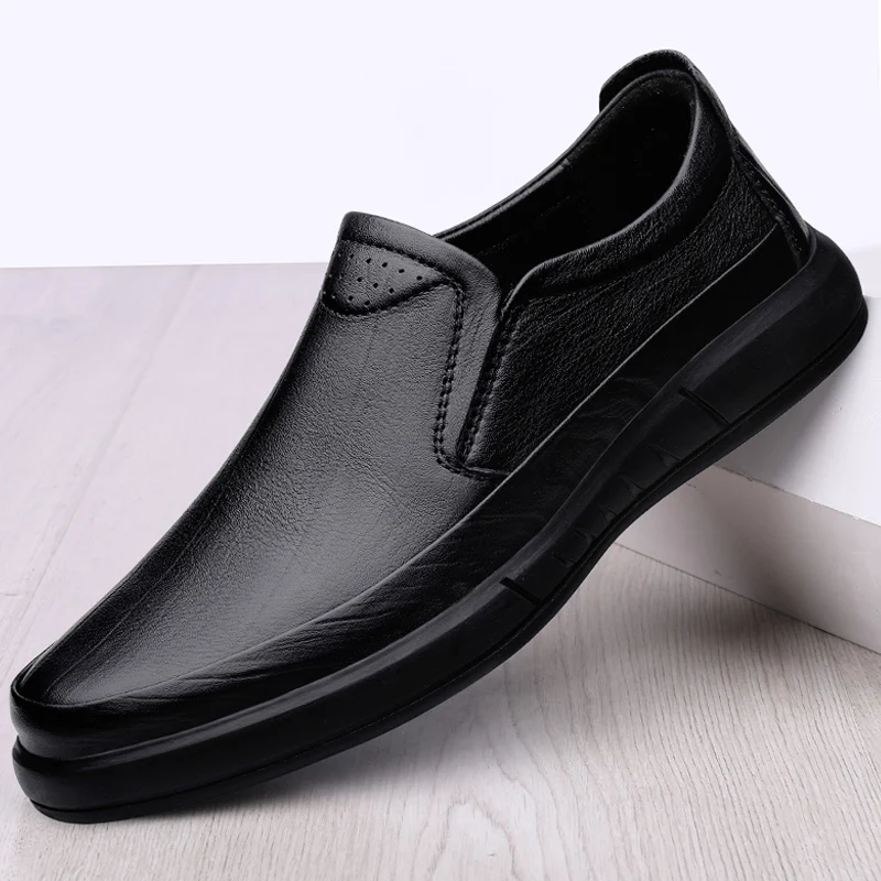 2022 New Men's Casual Shoes Dress Slip On Loafers Male Driving Flats  Luxury Designer High Quality Genuine Leather Shoes For Men