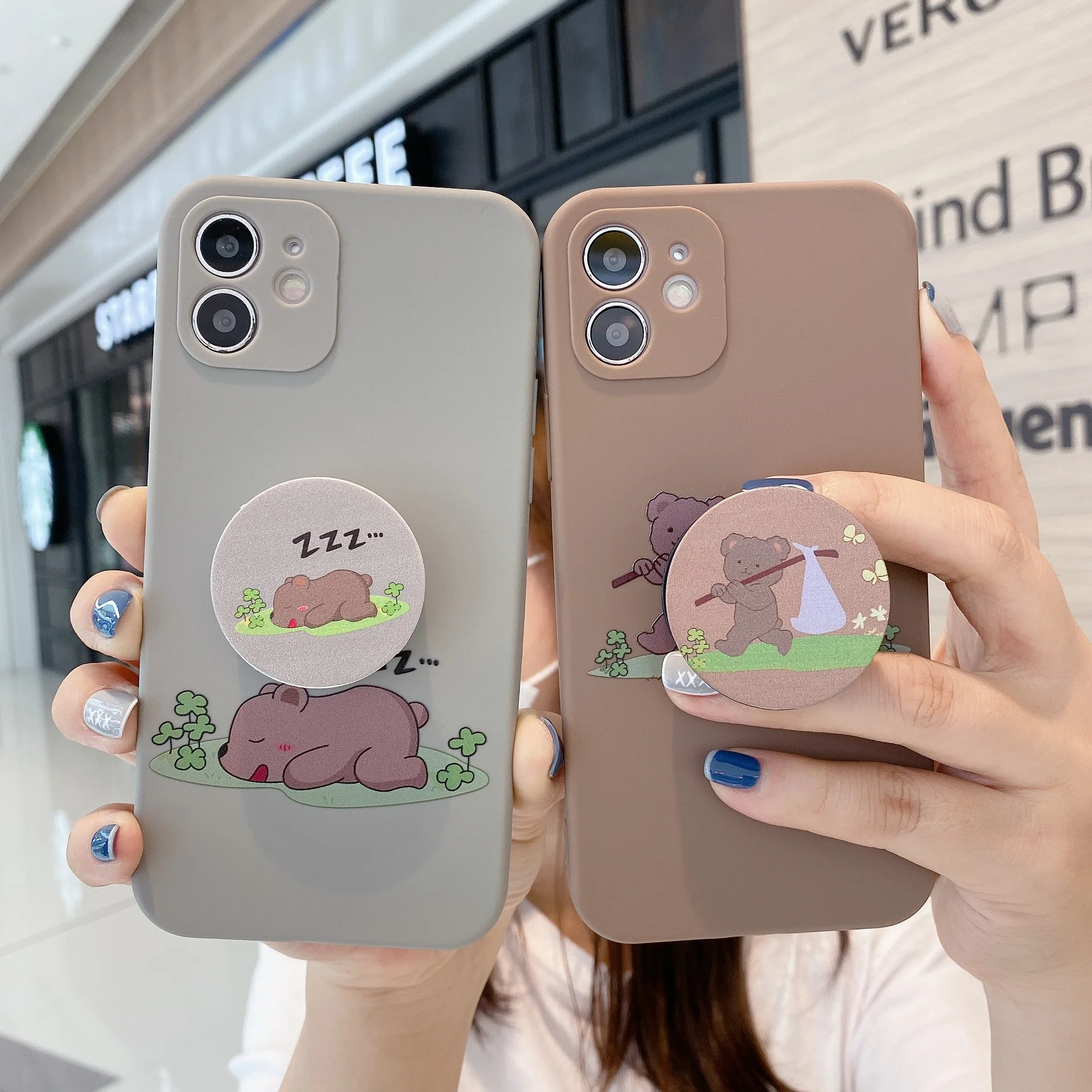 

IPhone 12 13 11Pro Max 6 7 8P XRCases Cartoon Bear Painted Pattern Shockproof Casing New Design Covers With Sockets Stand Holder