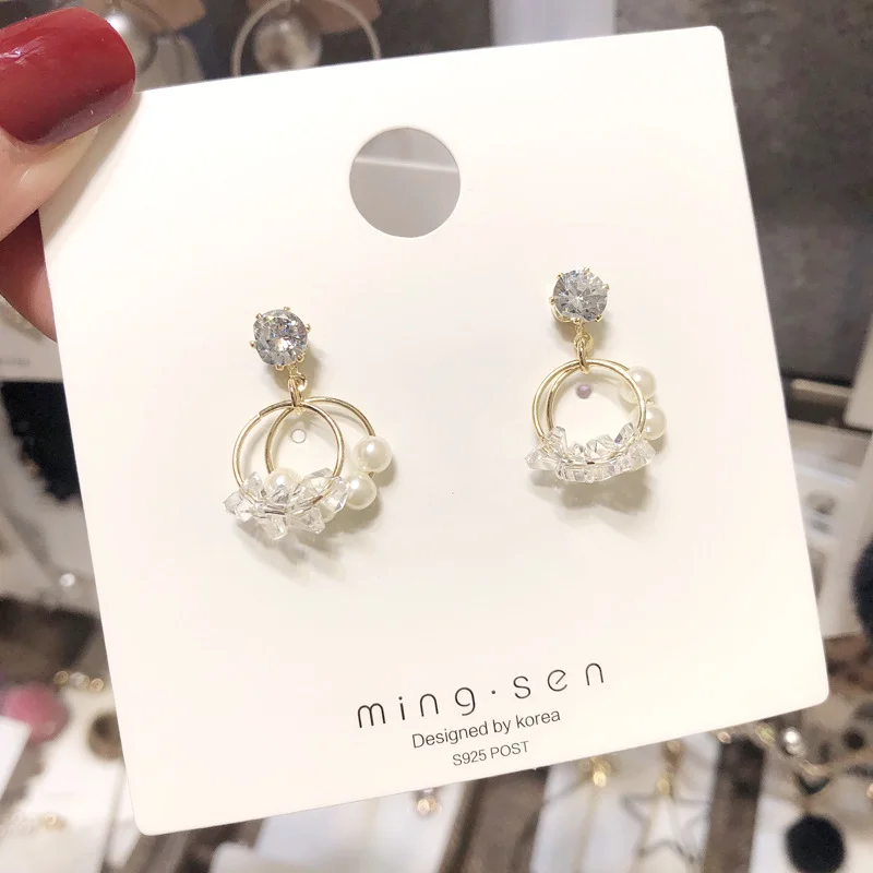 

Small Fresh Earrings Female Students Super Fairy Forest Pearl Rhinestone Crystal Pearl Earrings High-end Sense of Wild Earrings