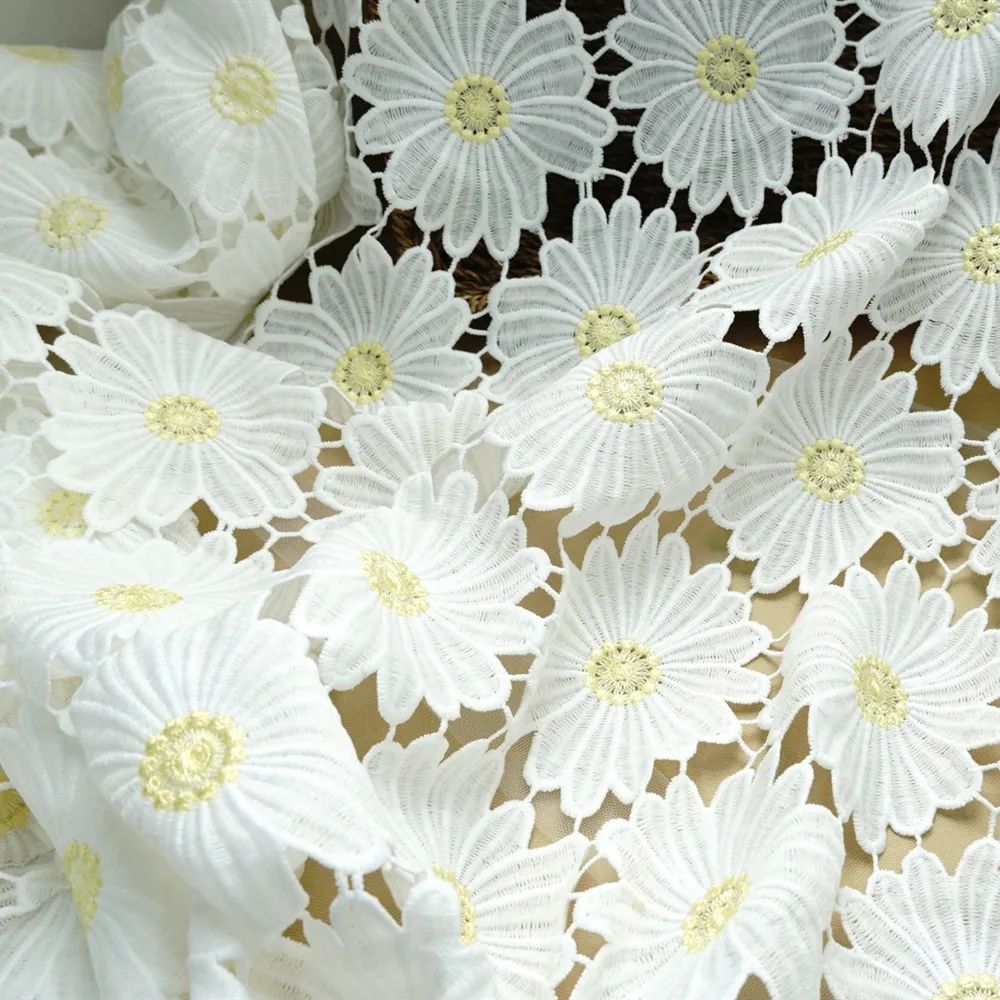 

1 ярд элегантная большая Цветочная вышивка маргариток французское кружево Тяжелая гипюровая ткань Африканский шнур кружевная ткань для св...