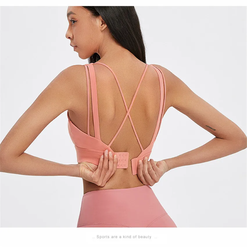 

2021 New Nude Beautiful Back Buckle Yoga Sports Underwear Women's Fitness Shockproof Running Sports Bra DS174