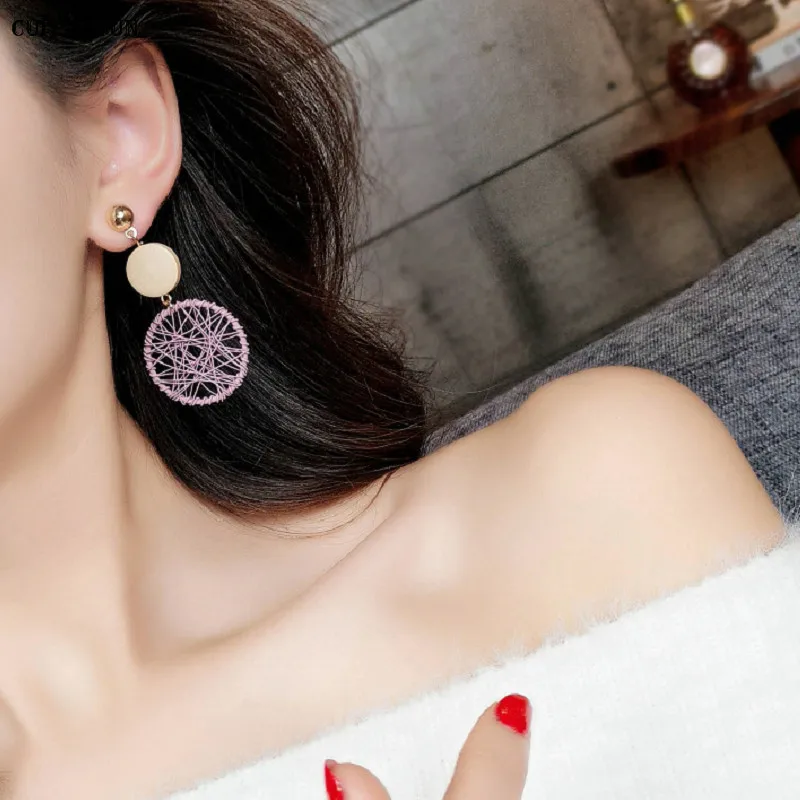 

Cute Drop Earrings Women Girls Fashion New Round Wood Hollow Brincos Jewelry Pendientes Aretes De Mujer Moda Boucle D’Oreilles