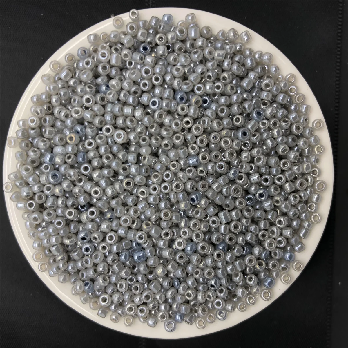 Бисер из чешского стекла для украшений сделай сам изящные бусины 2 мм кремового