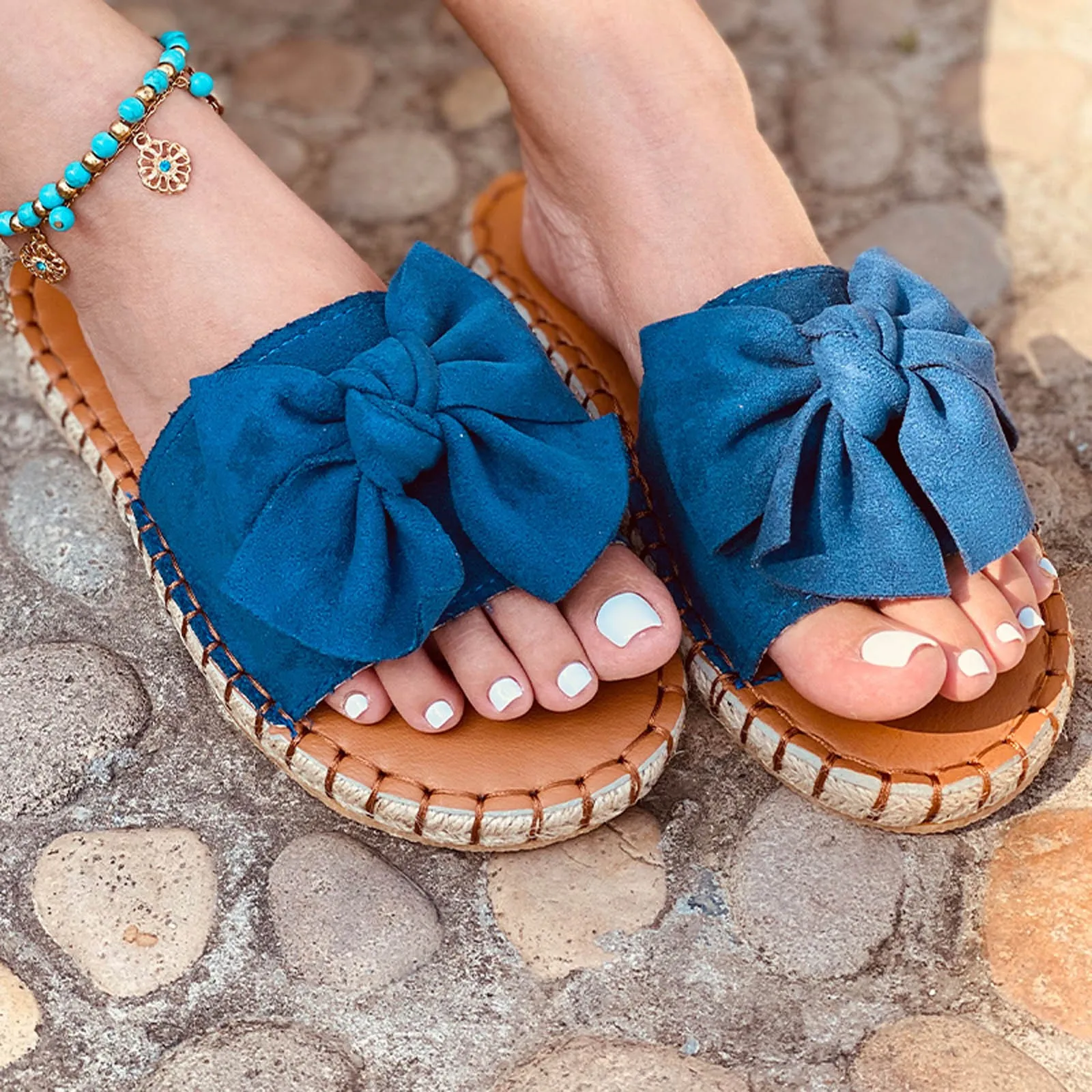

Fashion Open-toe Flat Slippers Set Foot Vacation Beach Sandals 2021 Casual Shoes Breathable Outdoor Leisure Women Shoes Slippers