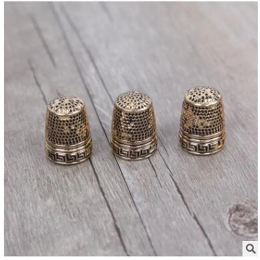 

Vintage Metal Finger Protector Antique Thimble Ring Handworking Needle Thimble Needles Craft Household DIY Sewing Accessories