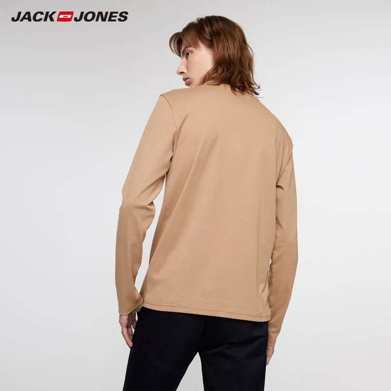 Мужская приталенная футболка JackJones Однотонная из 100% хлопка с длинными рукавами и