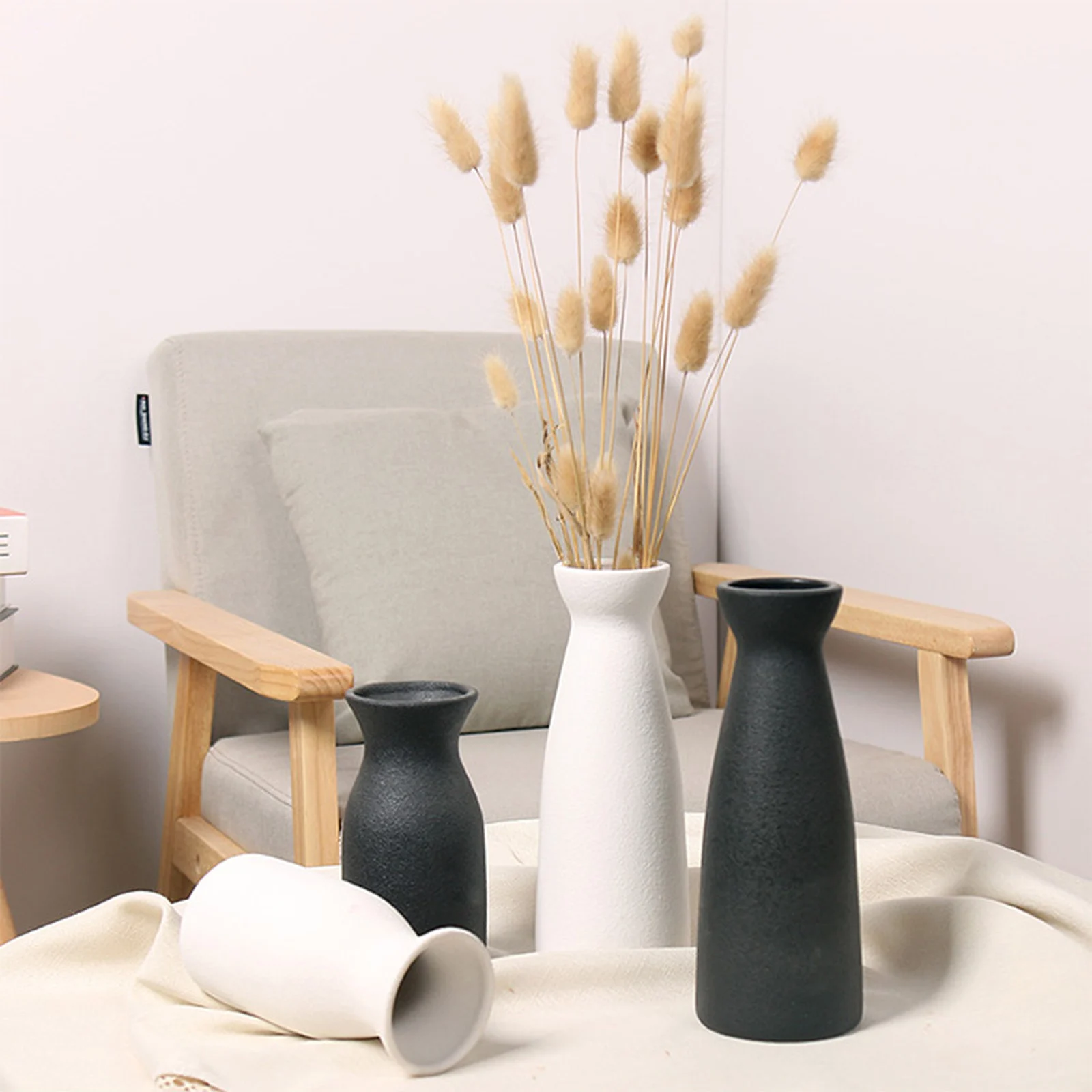

Ceramic Vases Solid Color Modern Ornaments for Home/ Office/ Hotel/ Cafe
