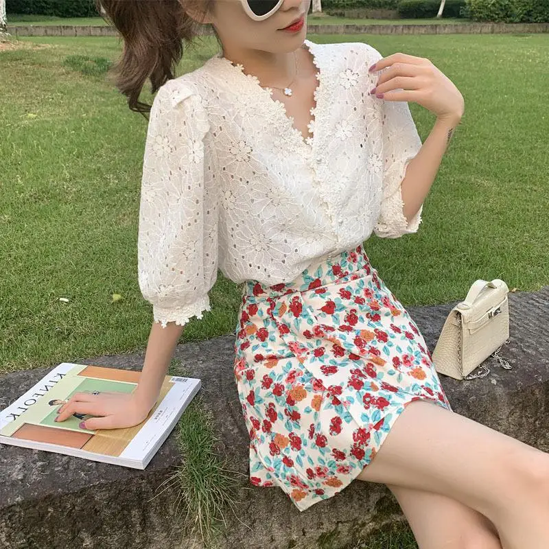 

MISSKY Women's Blouse Summer Solid White Color V-neck Hollow Short Sleeve Puff-sleeve Lace Shirt Female Tops New