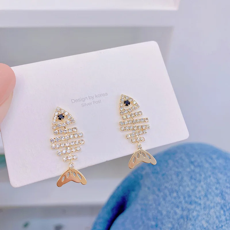 

2022 Hot Sale Creative Fish Bone Earrings for Women Cubic Zirconia Cute Drop Earring Popular Accessories Jelwelry Pendant Gift