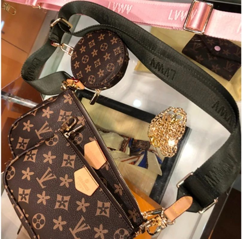

Fashionable wide shoulder strap, cross-body coin purse, ladies shoulder bag with logo wallet