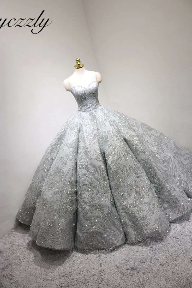 Роскошное блестящее свадебное платье 2019 серое бальное с сердечком пышное