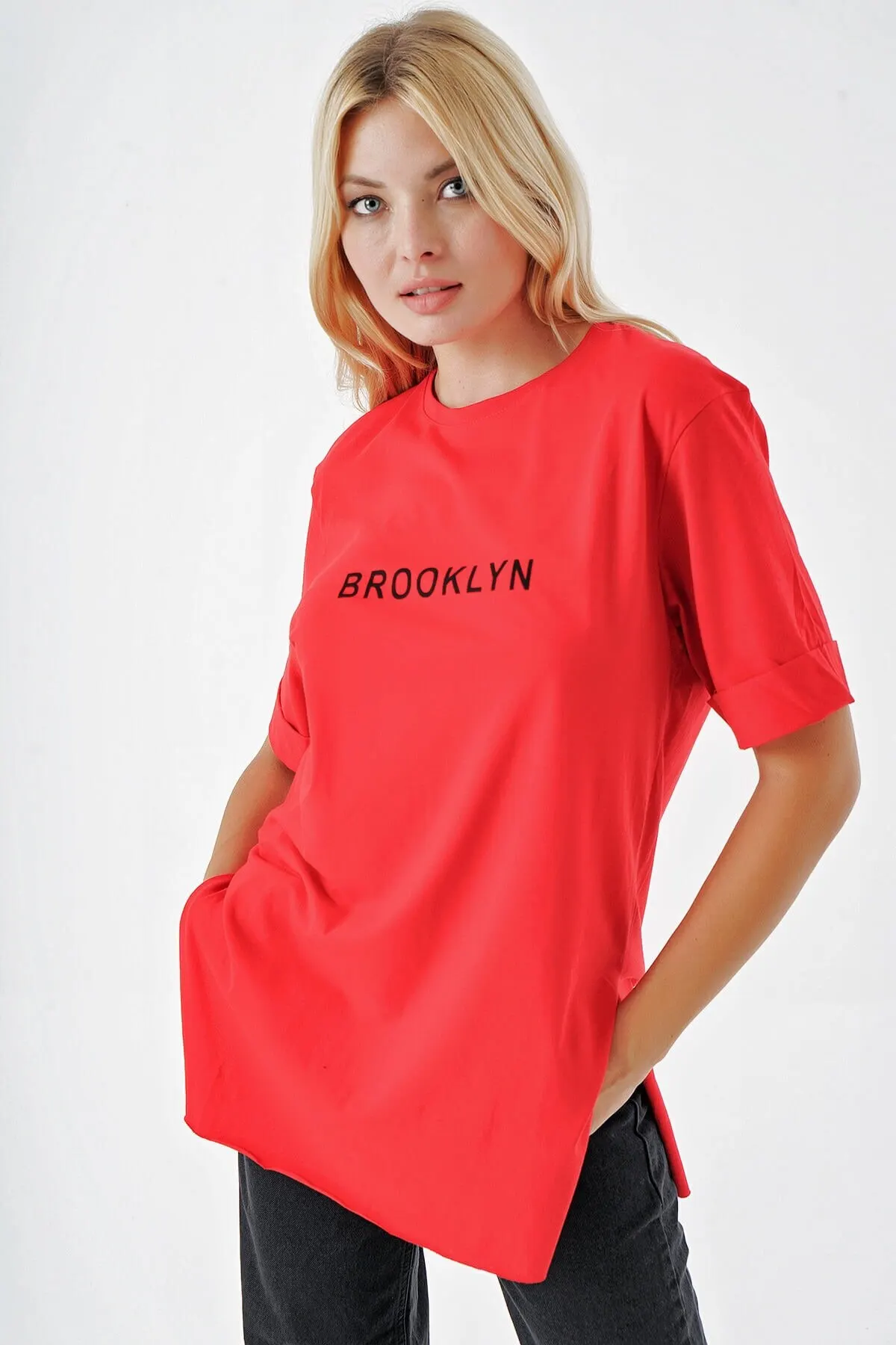 

Женская футболка с принтом