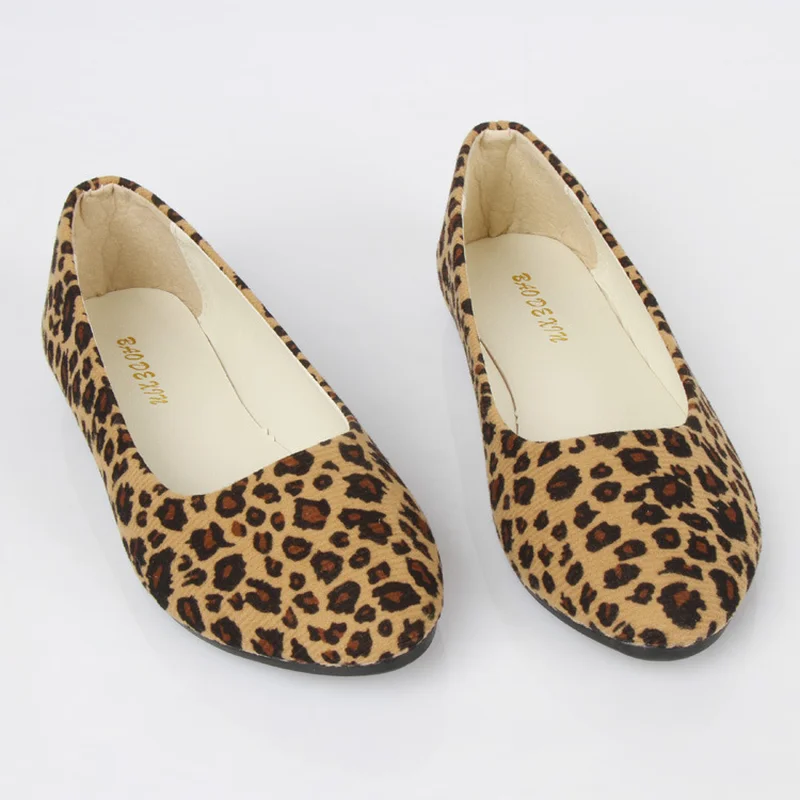 Новинка Женские мокасины на плоской подошве цветные Леопардовые балетки Лоферы