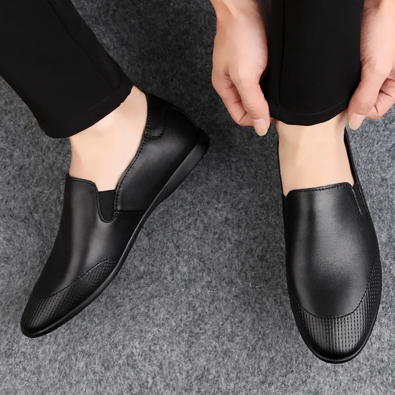 

Hot Sale Genuine leather Men Shoes Fashion Leather Casual Male Loafers Moccasins outdoor Footwear Driving Shoes big size 37-45 5