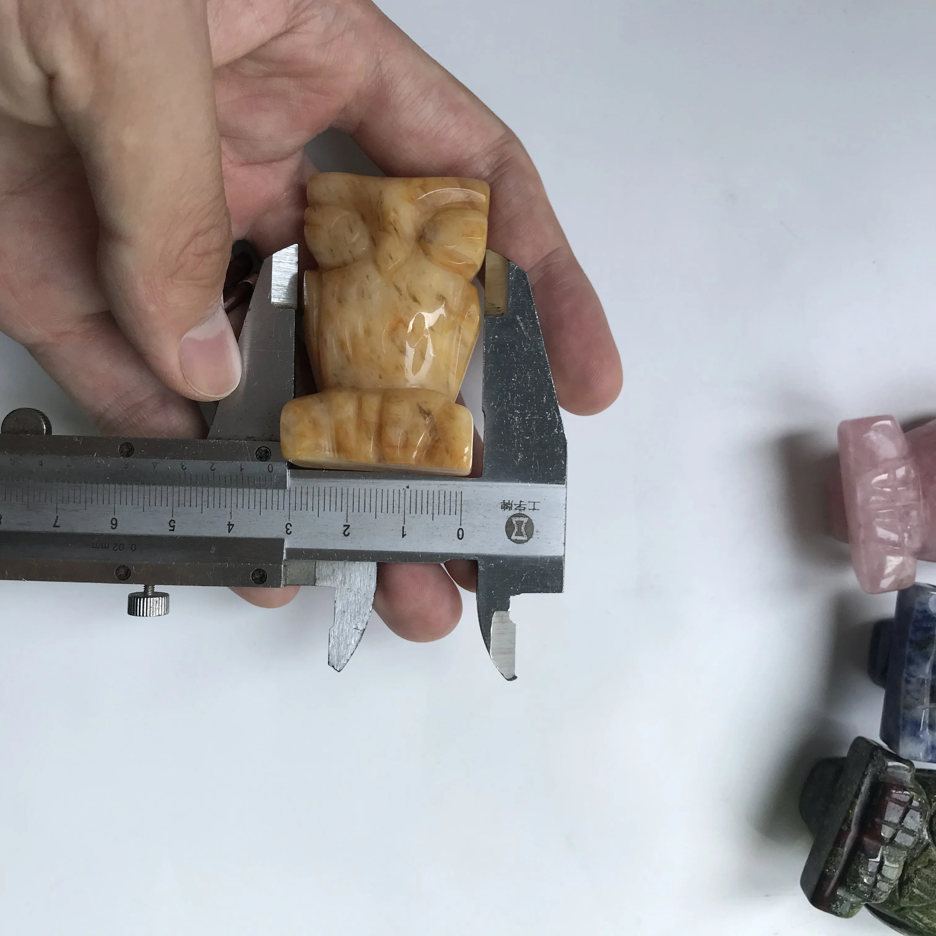 Высокое качество 2 дюйма натуральный различный ночной сова форма камня ручной