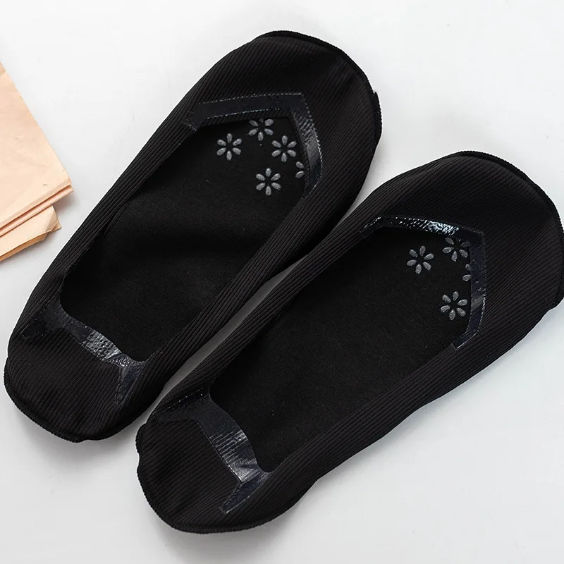 

Women's Short Heel Invisible Socks Solid Color Casual Cotton Low Cut Shallow Mouth Socks Anti Slip Spring And Summer Breathable