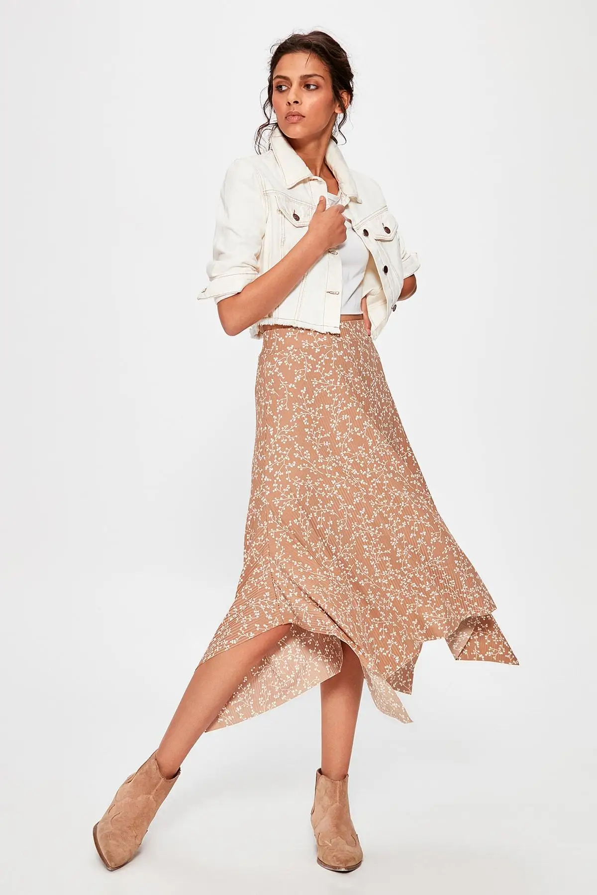Trendyol Camel Асимметричная трикотажная юбка TWOAW20ET0442