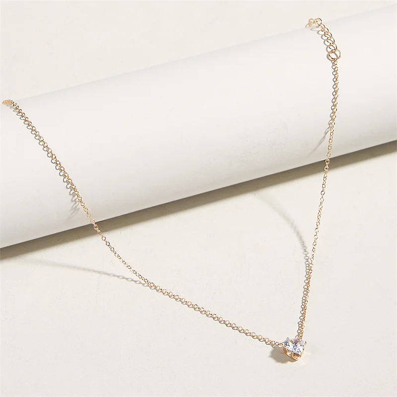 

2023 New in Sparkling Crystal Zirconia Heart Pendant Necklace For Women Charms Rhinestone Jewelry Collar Chain Wedding Gift